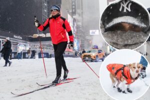 NYers brave the powerful winter storm: photos