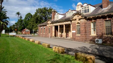 Independent team to oversee Sydney psychiatric hospital after patient incidents