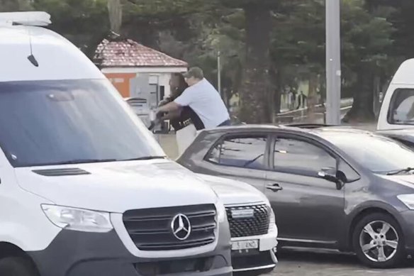 Ahmed Al Ahmed wrestles the gun from Bondi terrorist Sajid Akram.