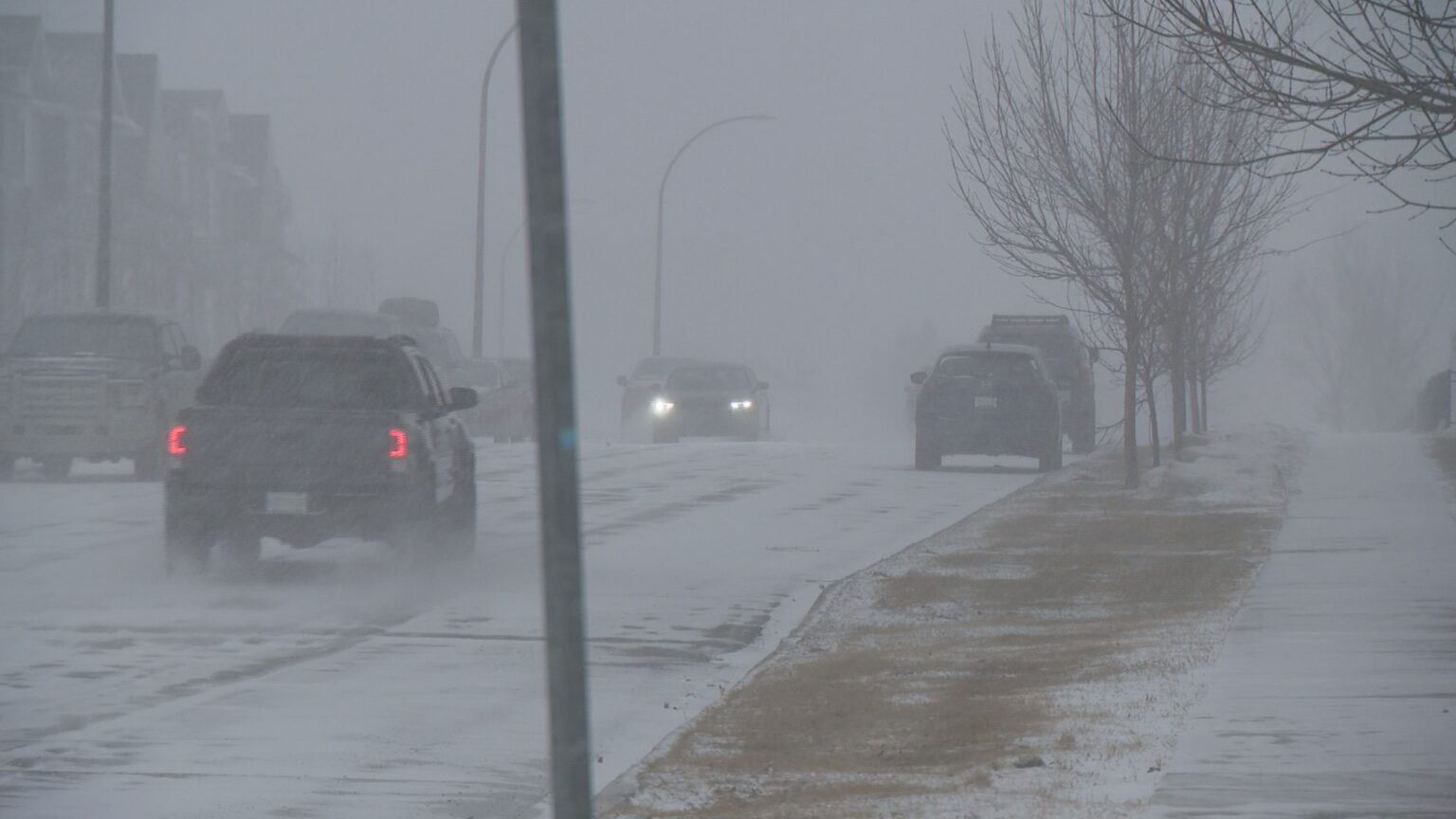 February snowstorm hits Saskatchewan after brief taste of spring