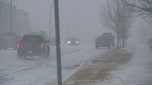 February snowstorm hits Saskatchewan after brief taste of spring