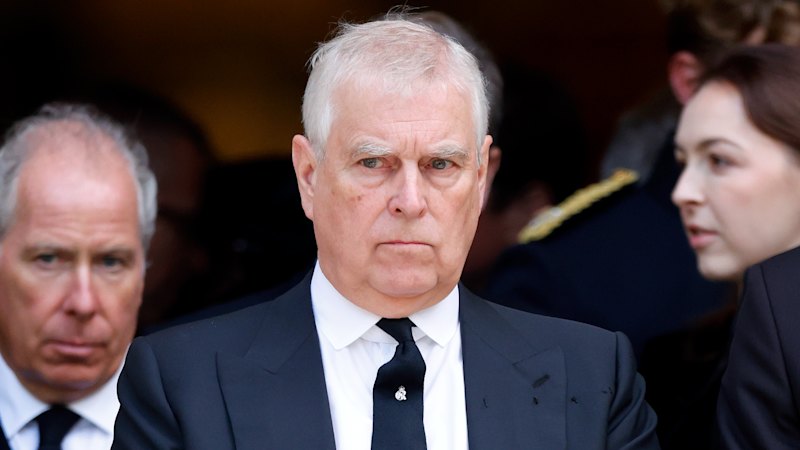 PM says he would dump ex-prince Andrew from line of royal succession; Bondi royal commission commences today