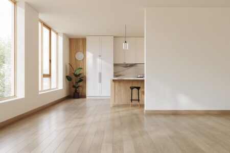 Realtor Looks At Home Photos—What They Notice Infuriates: ‘Don’t Trust’