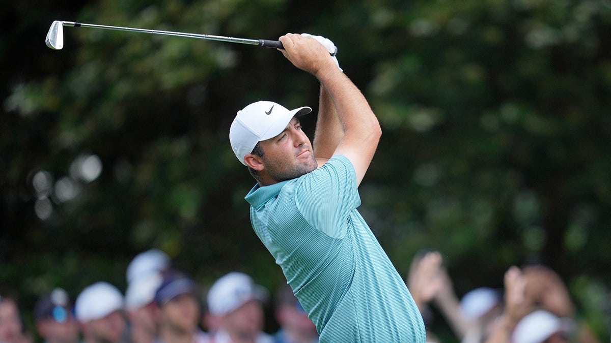 Scottie Scheffler swing