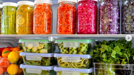 The kind of colourful and completely unrealistic fridge that is popular on social media, here shown by the account “hellonutritarian”.