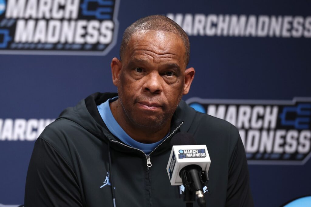 Former UNC Player Reveals Reason Why Hubert Davis Was Fired