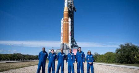 ‘Crew is ready’: Canadian set to be voice link to Artemis II mission