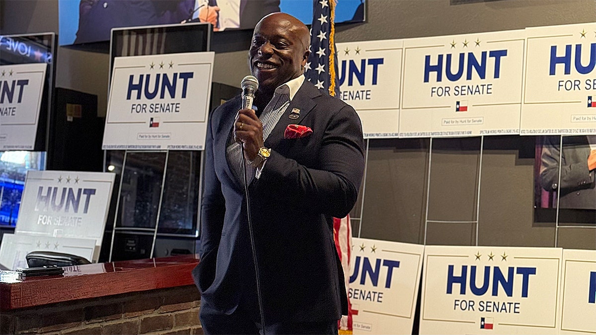Rep. Wesley Hunt at primary eve campaign event