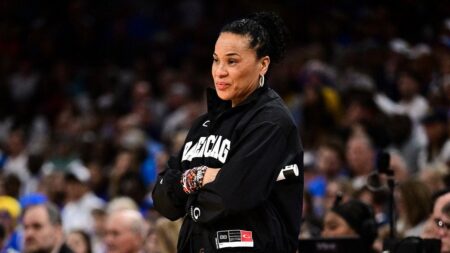 Dawn Staley gives classy answer after Geno Auriemma question following national title loss: 'It's UCLA's day'