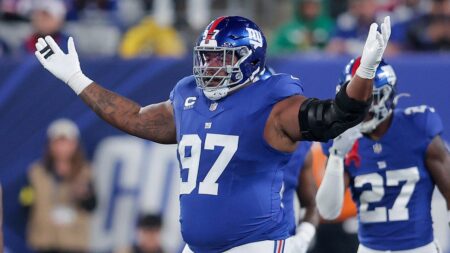 Giants' Dexter Lawrence requests trade as contract negotiations get stagnant: reports
