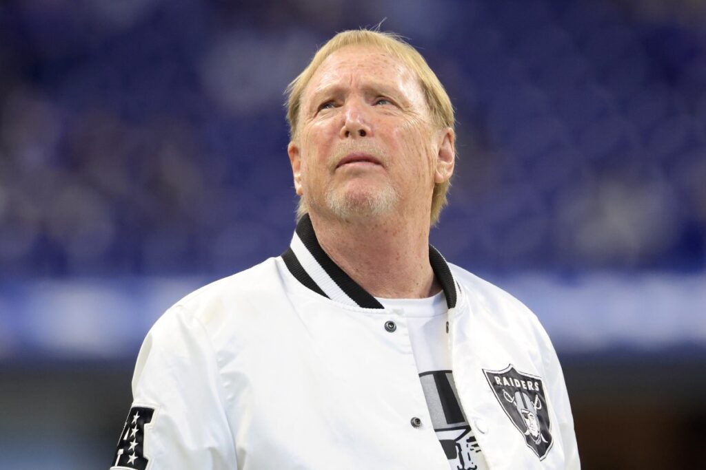 ‘Archaic’ Mark Davis Heavily Criticized By Ex-Raiders Staffers
