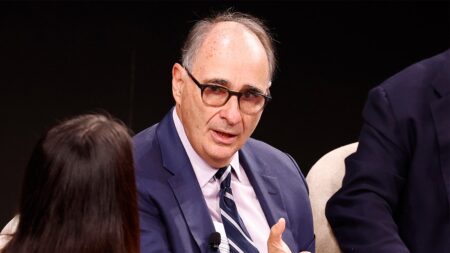 David Axelrod trying to tamp down speculation after meeting the pope