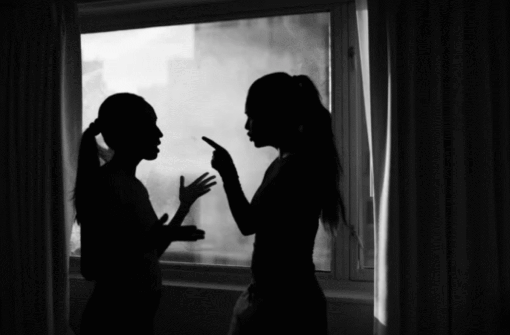 Dear Abby: I can no longer spend time with my spoiled and wealthy sister