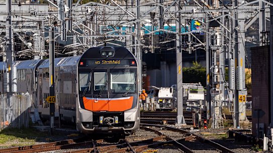 A new Mariyung intercity train.