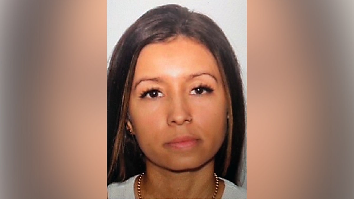 Headshot of Lina Maria Guerra Echavarria