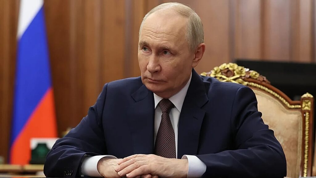 Russia tells diplomats to leave Kyiv as it warns of more strikes