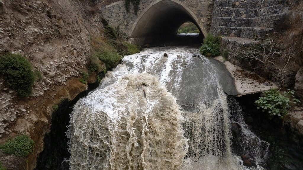 Sewage barrels toward US from Mexico, plus hantavirus cruise concerns swirl