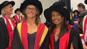 College president farewelled, pausing medical body dispute