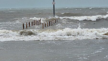 WA storm leaves thousands without power across the state