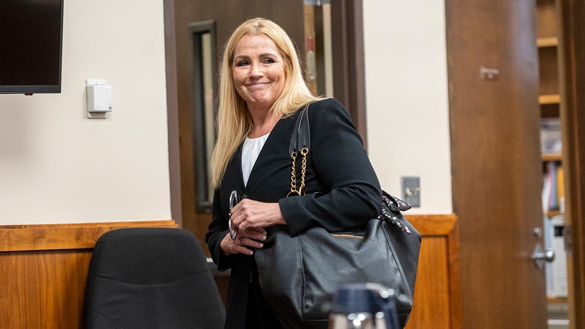 Public defender Anne Taylor entering a courtroom in Moscow Idaho
