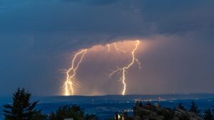Lightning strikes injure 10 in southern Germany