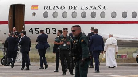 Pope leaves Spain on plane offered by king after technical glitch