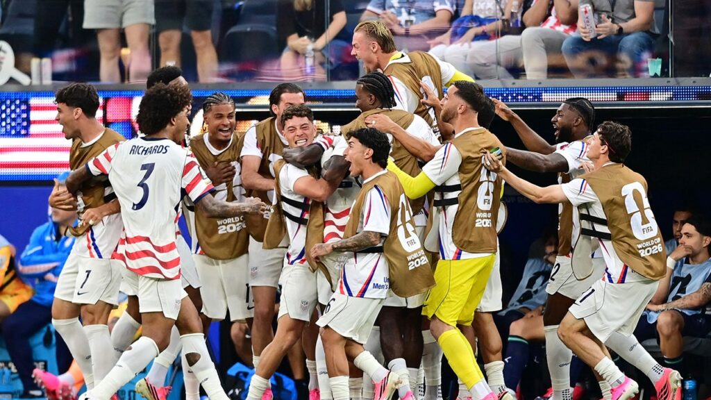 USMNT World Cup starts strong, Christian Pulisic sets up Team USA for a stunning first goal against Paraguay