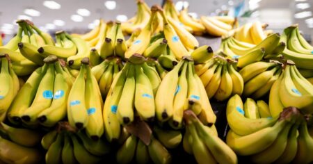 1 Ingredient Can Wipe Out 84 Percent of the Nutrients in Your Smoothie and Other Food Combos Do the Same