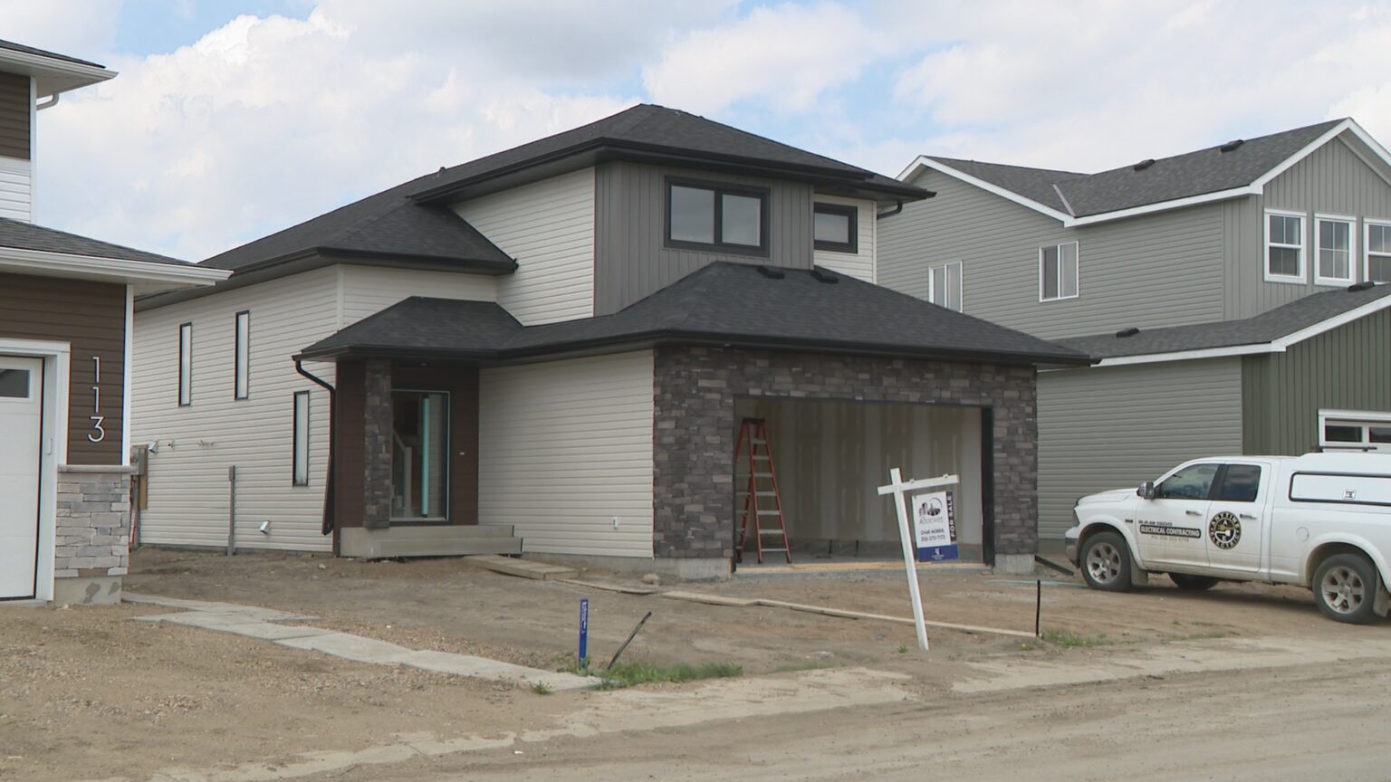 Saskatchewan cities seeing record-high housing prices, low supply