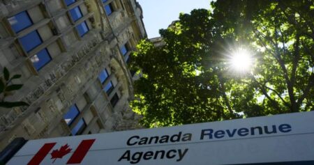 Taxpayer ombudsperson urges automatic filing for more Canadians