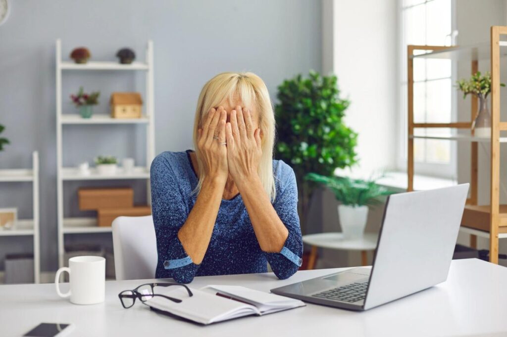 Dear Abby: My friendly relationship with my boss is falling apart