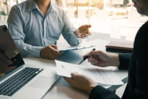 Job seeker uses uncomfortable tactic to get $12K higher offer: ‘It is a game of chicken’