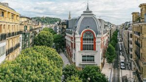 Former 1910s cinema in San Sebastián transformed into stunning hotel