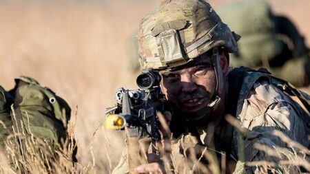 Commission unveils five joint defence projects to spur EU teamwork