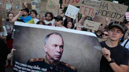 Zelenskyy fires Syrskyi for Drapatyi as Ukraine's commander-in-chief