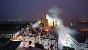 AI images falsely claim Kyiv monastery strike was staged