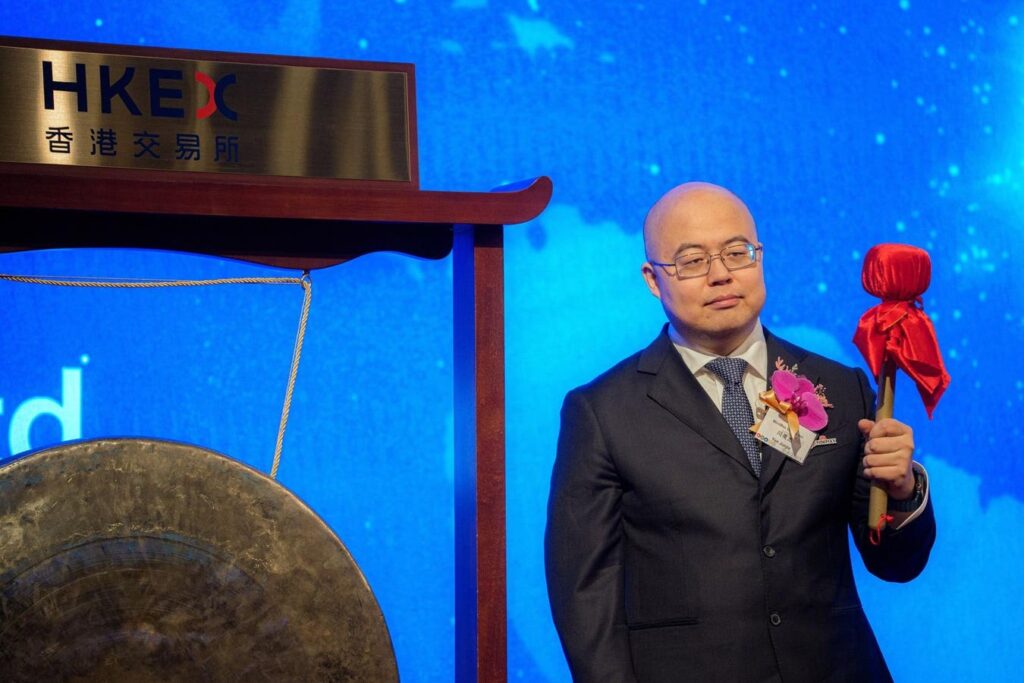 Chinese AI Billionaire Yan Junjie Battles Heavy Selling Pressure After $39 Billion Market Wipeout