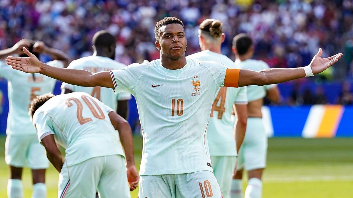 Kylian Mbappe celebrates goal