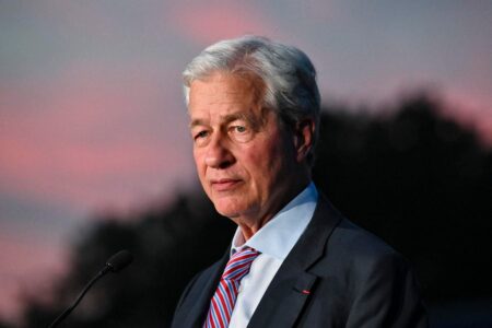 Read Elizabeth Warren’s Letter To Jamie Dimon About Epstein—As JPMorgan Denies Ties