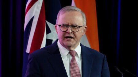 Anthony Albanese announces AI strategy; Trump abandons Strait of Hormuz toll as US-Iran war peace deal collapses; Angus Taylor rules out Liberal Party, One Nation coalition
