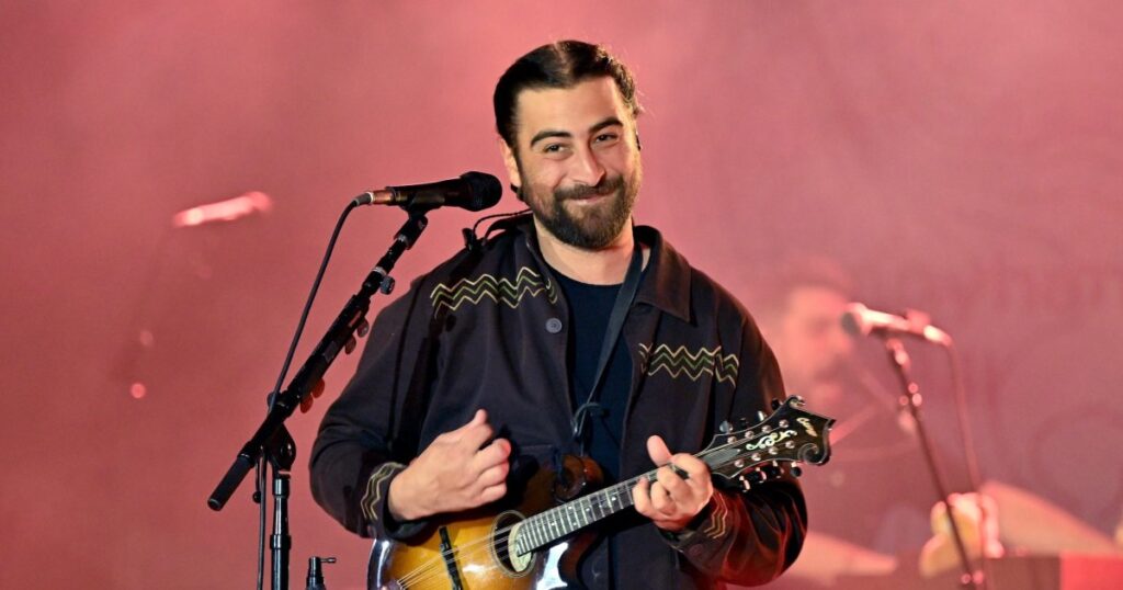 Noah Kahan Breaks Silence After Canceling New York City Show at Last Minute: ‘You Deserve Better’