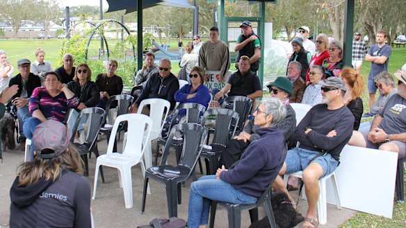 Dispute over plans for a new pickleball court at Cox Park in the Brisbane Suburb of Lota. 