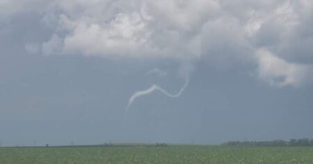 At least 2 tornadoes reported in southwest Saskatchewan: Environment Canada