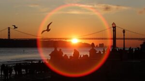25 de Abril Bridge remains Portugal's busiest crossing 60 years on