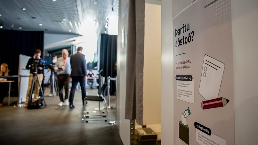 Iceland's EU referendum: first partial results show razor-thin margin