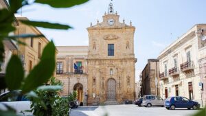 Homes in the Sicilian town of Naro are on sale for just €1
