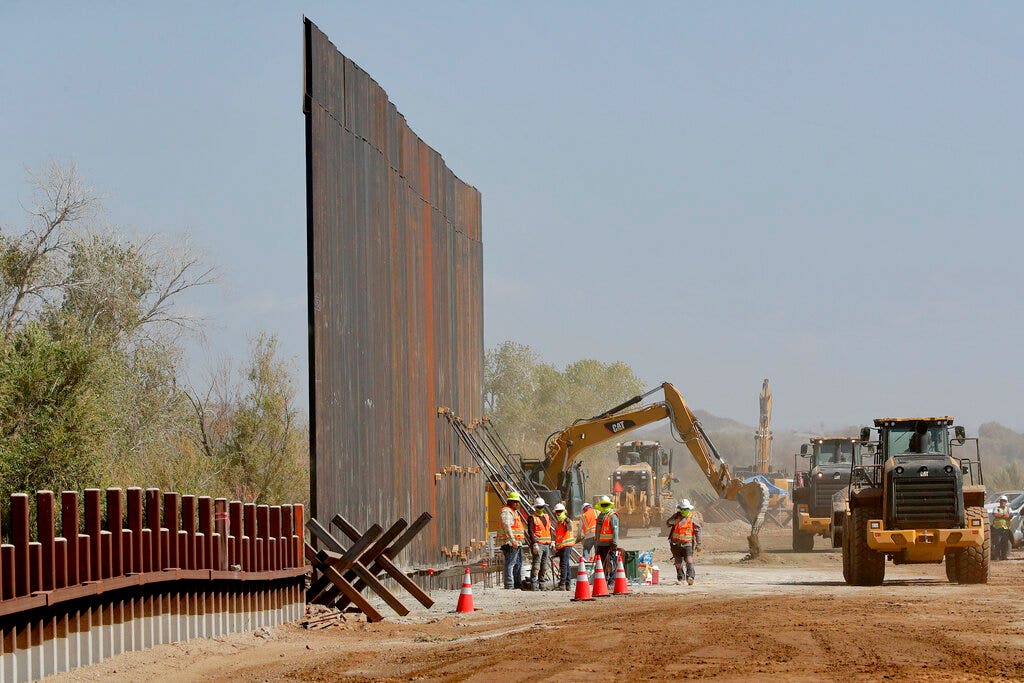 Federal judge clears path for border wall construction in Arizona