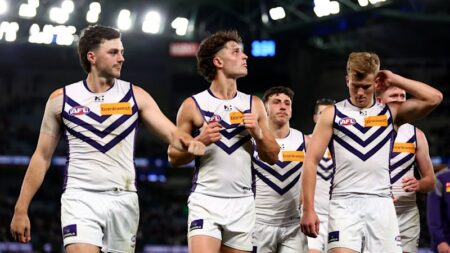 Blues secure commanding 37-point win to enter AFL wildcard round with momentum