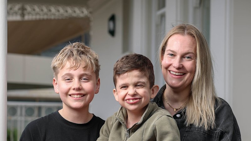 How a mother’s story of resilience moved a Collingwood AFL legend Jeremy Howe to donate a dream holiday to Bali