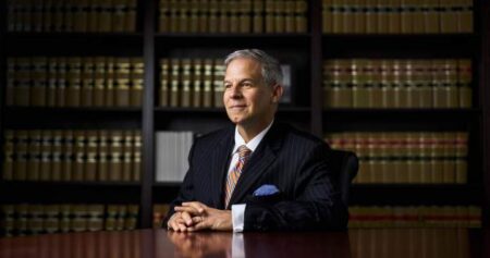 Federal Court staff working weekends, vacations to keep up with cases: chief justice